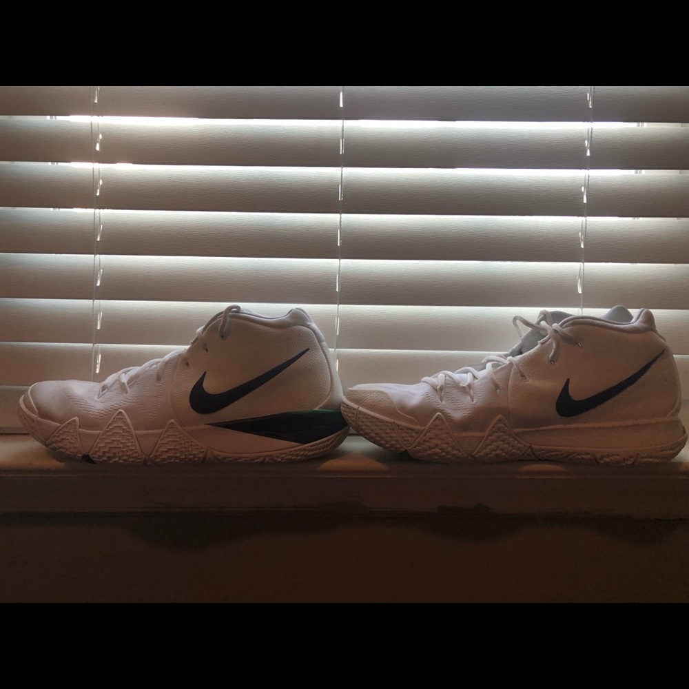 Kyrie Basketball Shoes